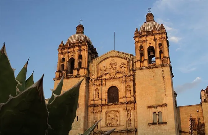 Oaxaca City cultural tour from Huatulco